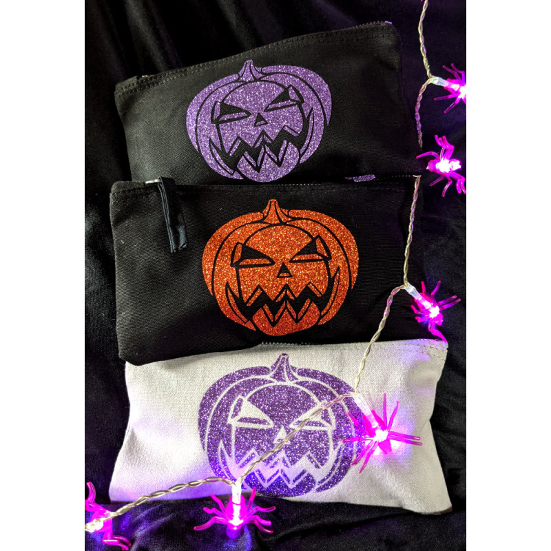 Jack-o'-lantern pouch