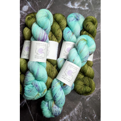 Zodiac yarn bundles