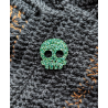 Deadly Skull Buttons 30 mm Grøn glitter